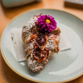 Croissant Multicereali con Burro di Arachidi e Marmellata ai Frutti di Bosco