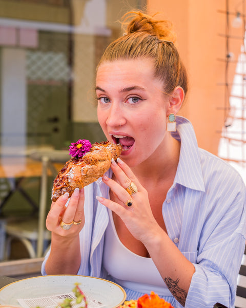 Croissant Multicereali con Burro di Arachidi e Marmellata ai Frutti di Bosco