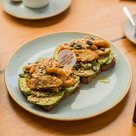 Avocado Toast Pollo