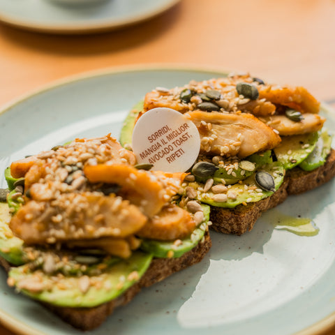 Avocado Toast Pollo