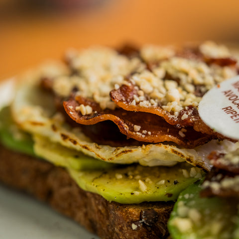 Avocado Toast Uovo e Bacon